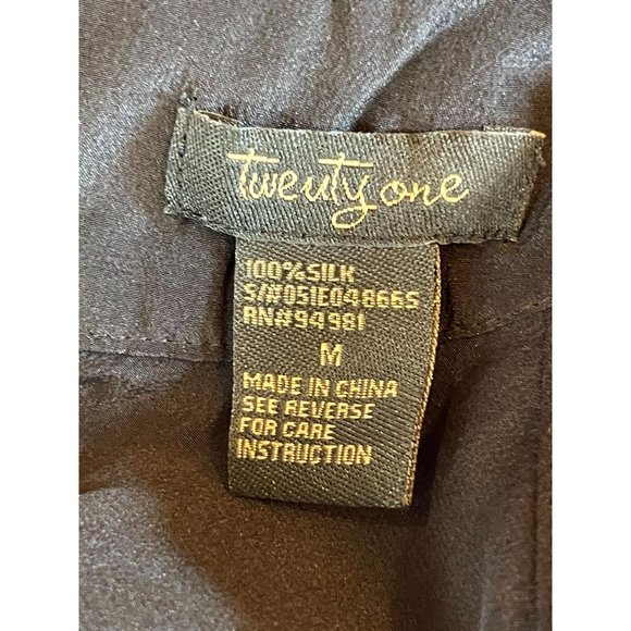 Twenty-One Women Peplum Hem Blouse Top Beaded Torrid High Neck Black Size Medium - Picture 4 of 4